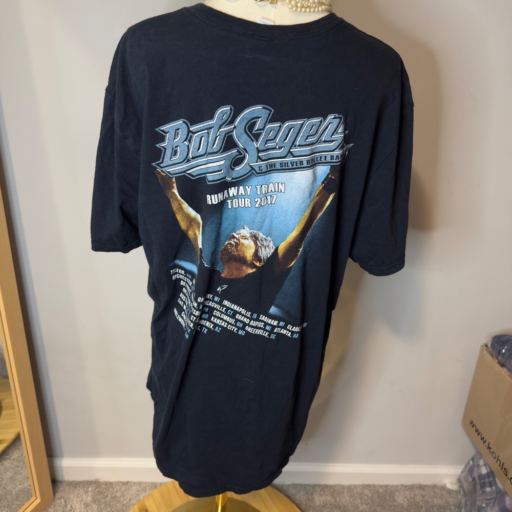 Bob Seger Silver Bullet Band Runaway Train Tour 2017 T-Shirt Mens 2XL Black